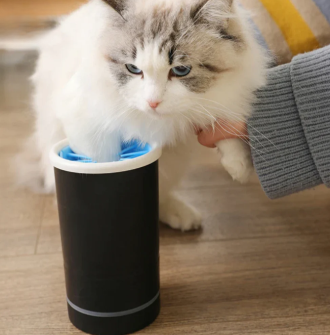 Multifunctionele Hondenriem met Geïntegreerde Waterfles en Opvouwbare Voerbak – Perfect voor Wandelen met Honden - Rood - Safari Paws